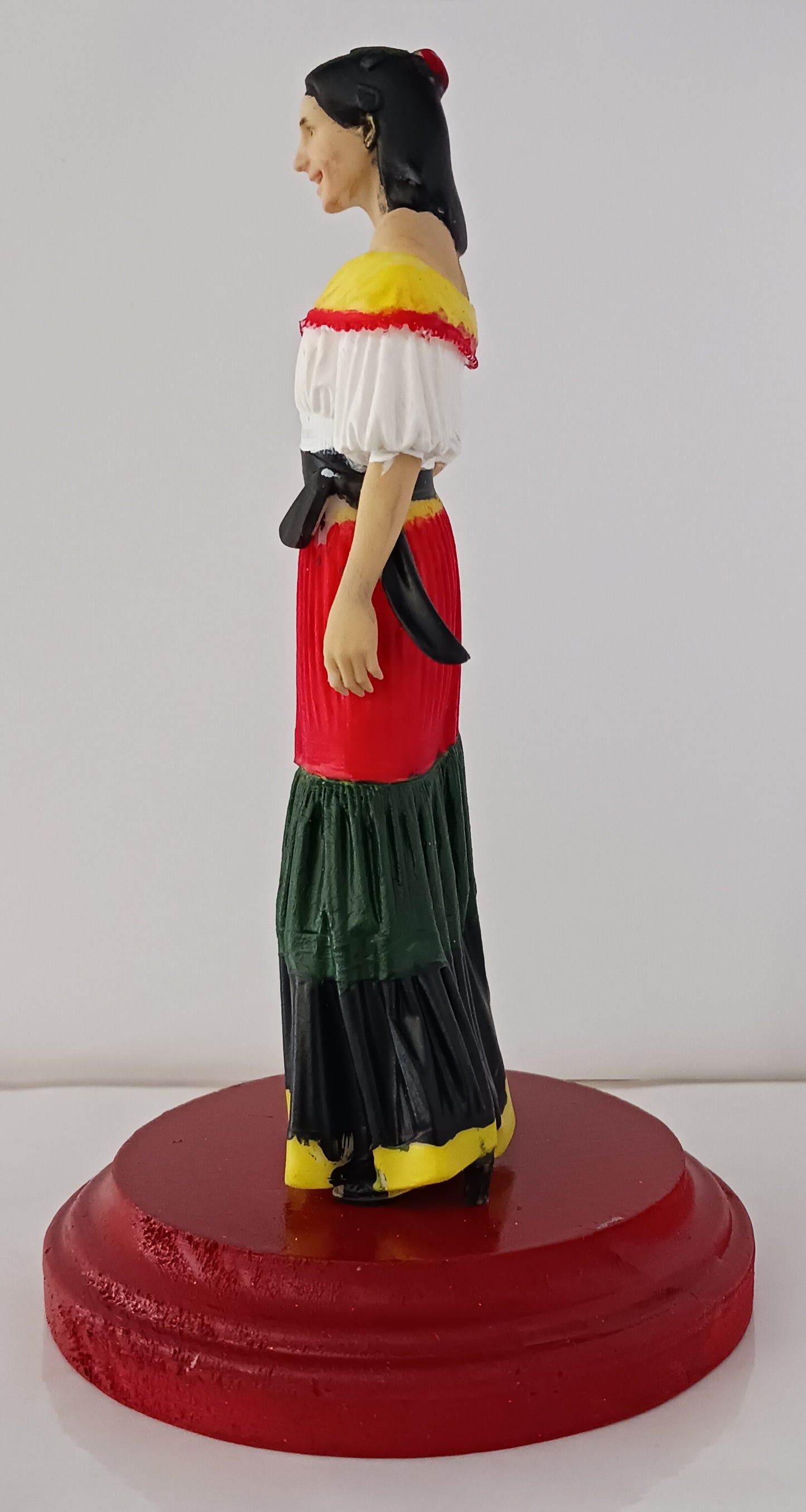 Mexicana con Traje Típico